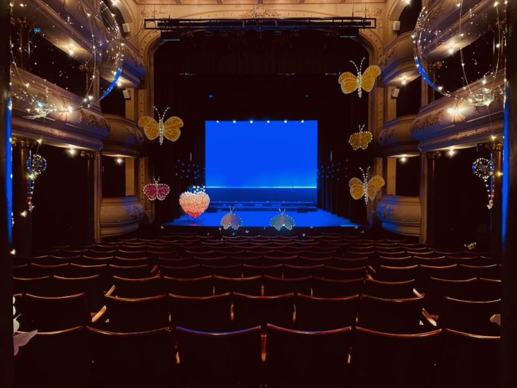 Decoração do Teatro Cinema para as Cerimónias de Mérito 2023/24